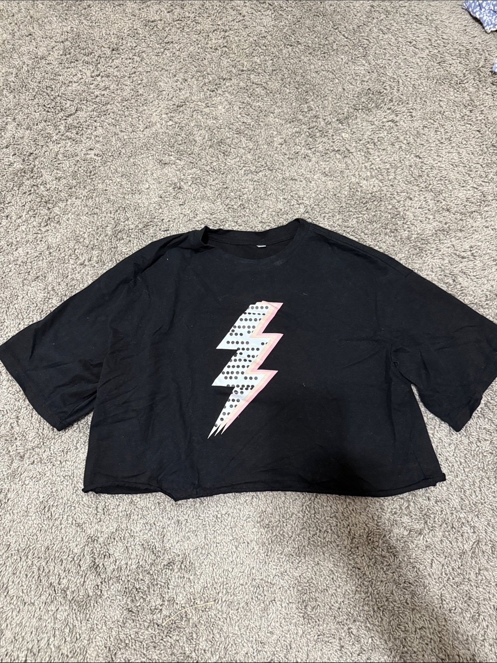 Women’s Lightning Bolt Graphic Cropped Tee